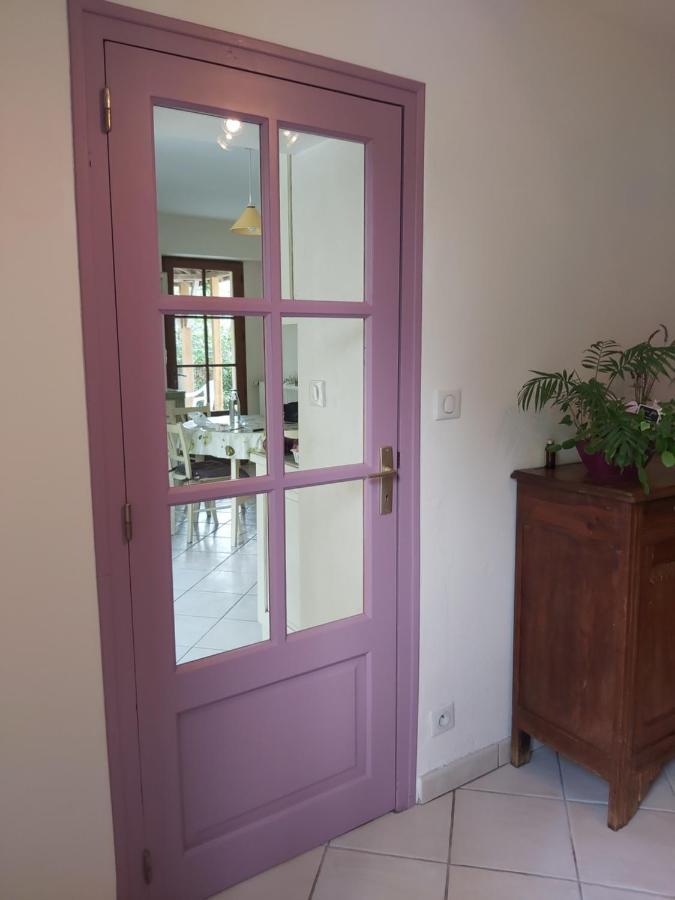 O Miroir... Sans Detour Dis-Moi Tout De Ce Sejour Francescas ภายนอก รูปภาพ